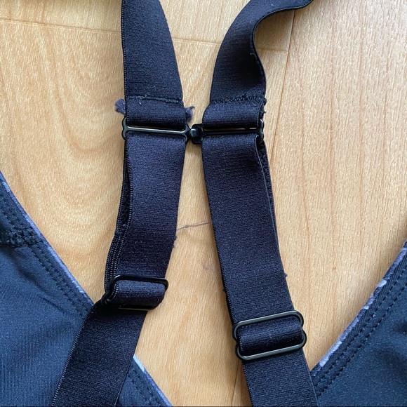 *Sold on Mercari* - Picture 5 of 9